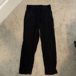 Lululemon Dance Studio Crops